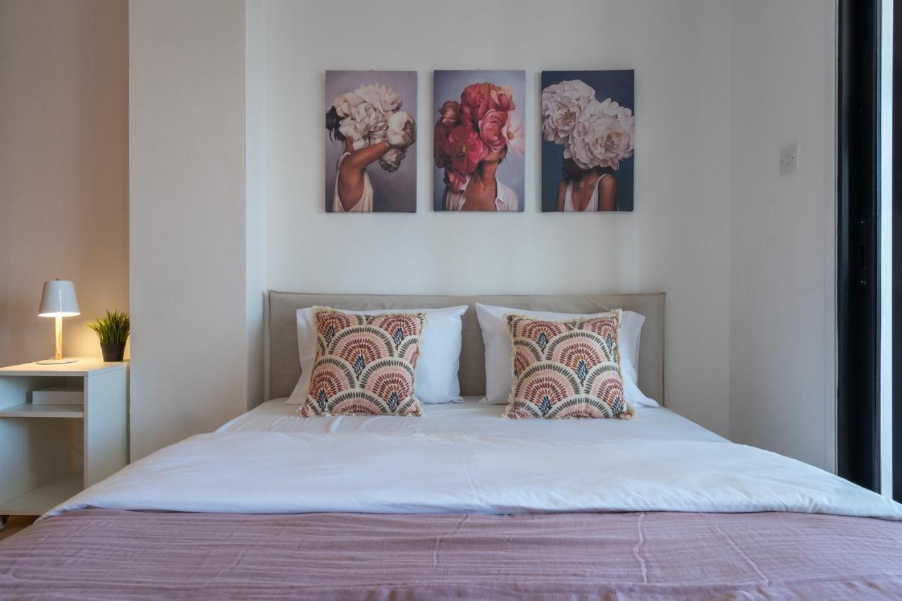 Polyn 1- Bedroom Apartment In Larnaca Exterior photo